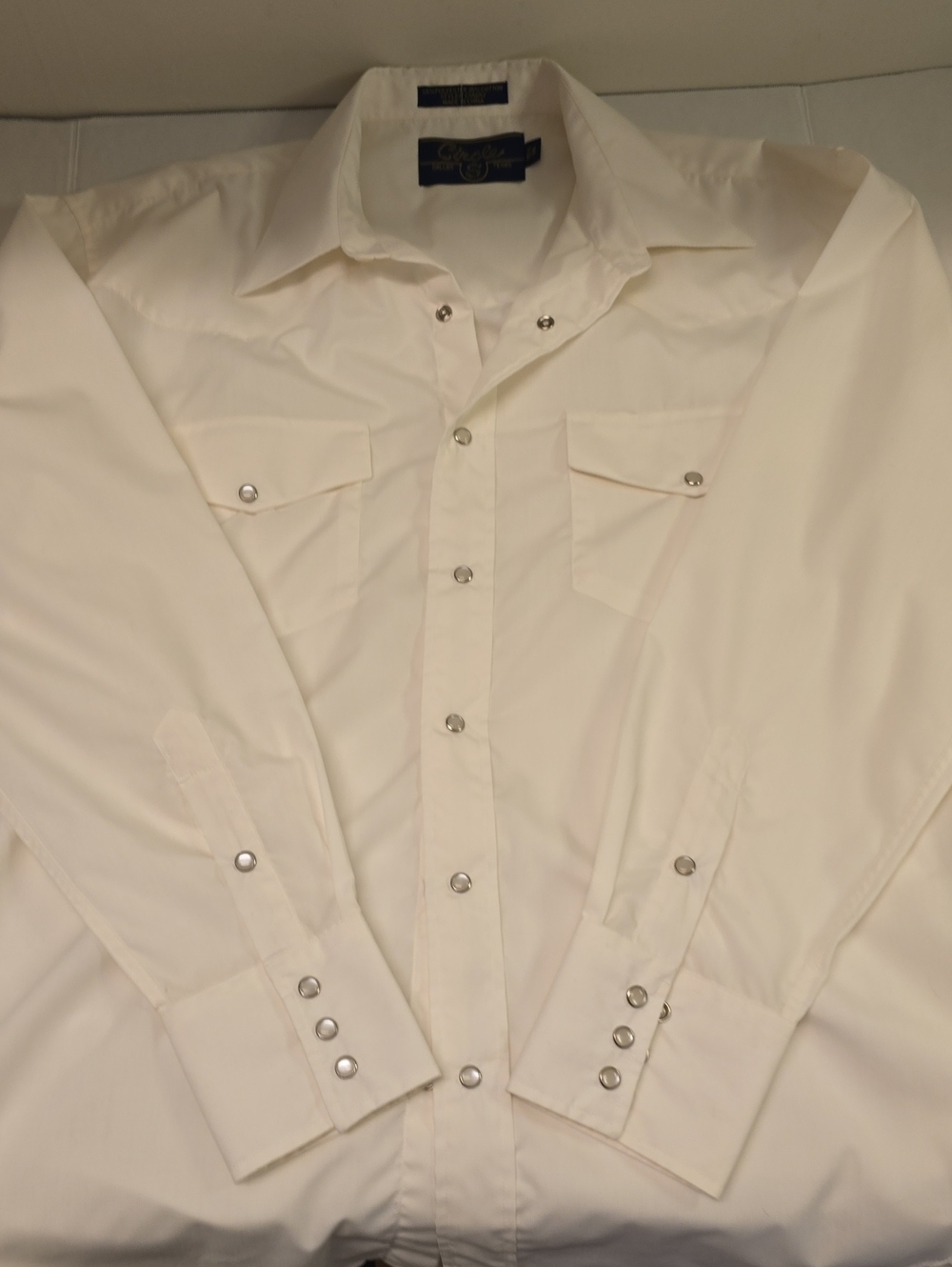 Men’s Cream Western Snap-Front Dress Shirt with Dual Chest Pockets